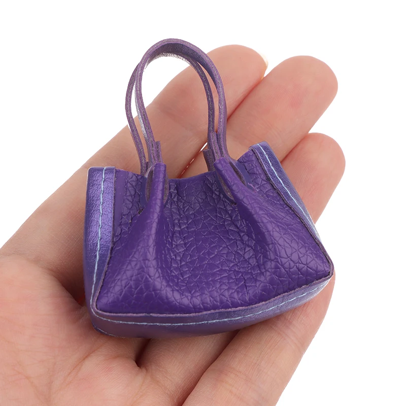 Fashion Dollhouse Miniature PU Leather Handbag Purse Doll Mini Shoulder Bag Model Kid Pretend Play Toy Doll House Accessories
Fashion Dollhouse Miniature PU Leather Handbag Purse Doll Mini Shoulder Bag Model Kid Pretend Play Toy Doll House Accessories
