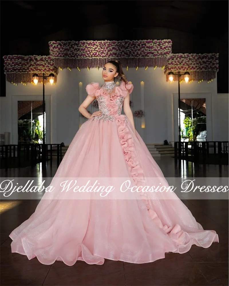 New Beaded Tulle High Neck Evening Dresses Pink Short Sleeve Ruched Ball Gown Formal Prom Gowns Robe De Soirée
New Beaded Tulle High Neck Evening Dresses Pink Short Sleeve Ruched Ball Gown Formal Prom Gowns Robe De Soirée