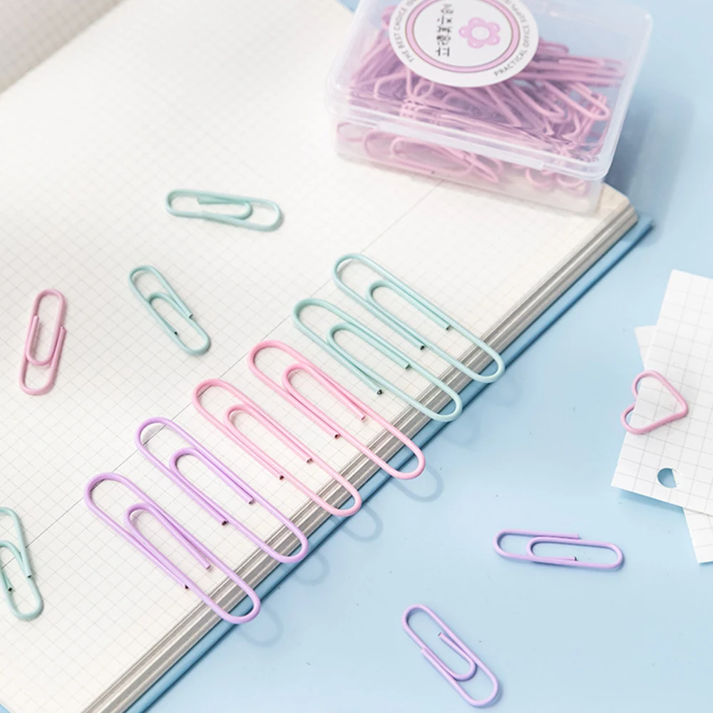 1 Box Memo Clip Colored Paper Clip Bookmarks School Supplies Metal Clips Office Stationery Binding Accessories 28mm/50mm
1 Box Memo Clip Colored Paper Clip Bookmarks School Supplies Metal Clips Office Stationery Binding Accessories 28mm/50mm