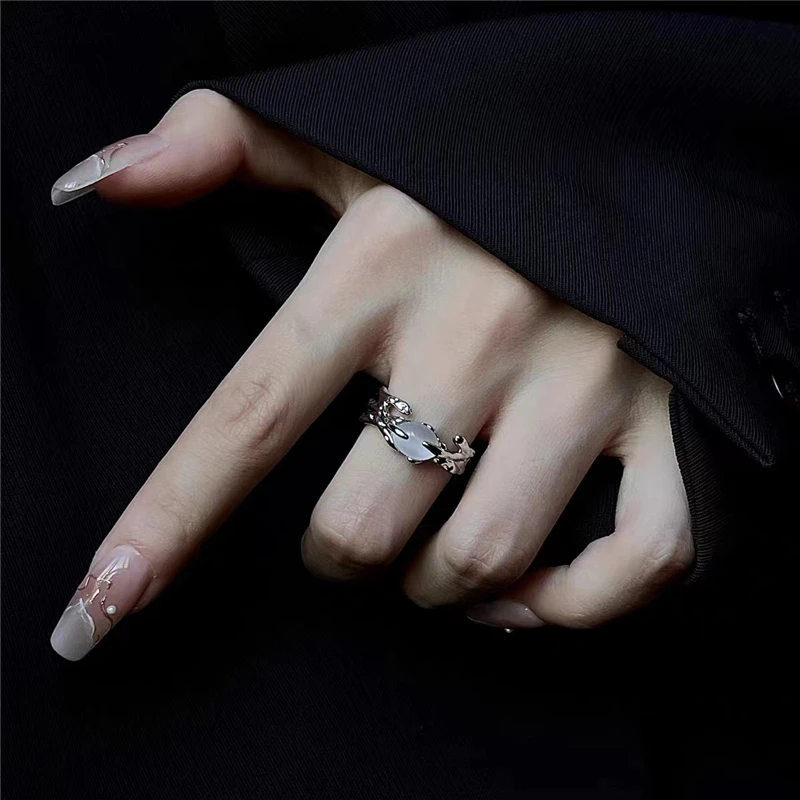 Irregular Geometry Moonstone Open Metal Ring For Women Egirl Y2k Harajuku Grunge Aesthetic Jewelry Gift Accessories
Irregular Geometry Moonstone Open Metal Ring For Women Egirl Y2k Harajuku Grunge Aesthetic Jewelry Gift Accessories