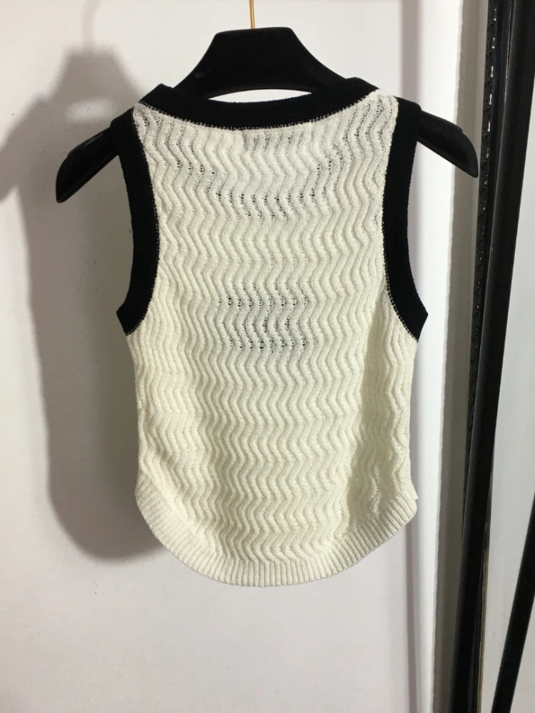 2023 Summer Fashion Classic Knitted Sleeveless Tank Top Vest Women Crop Tops Sexy Skinny Streetwear Clothes Female Holiday Tanks
2023 Summer Fashion Classic Knitted Sleeveless Tank Top Vest Women Crop Tops Sexy Skinny Streetwear Clothes Female Holiday Tanks