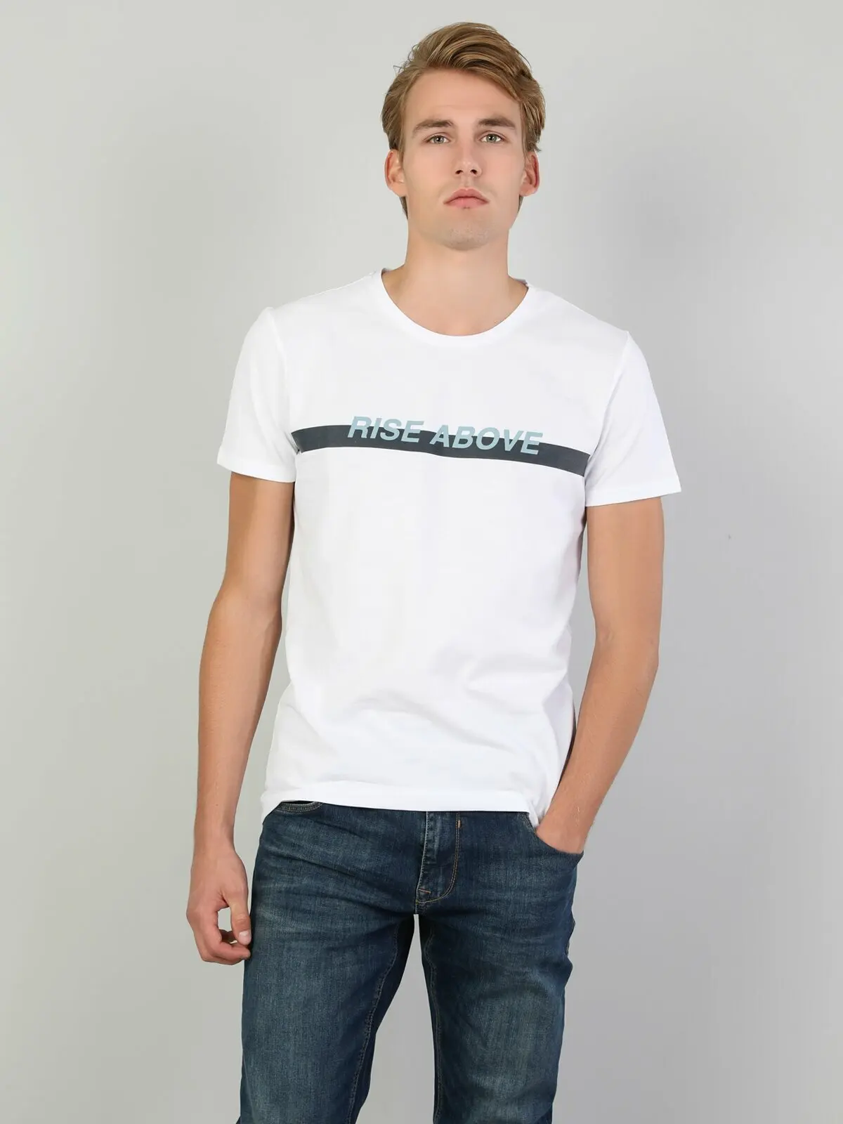 Colins Men Slim Fit White Short SleeveTshirtMen's Tshirt Fashion Man Tshirts ,CL1046325
Colins Men Slim Fit White Short SleeveTshirtMen's Tshirt Fashion Man Tshirts ,CL1046325