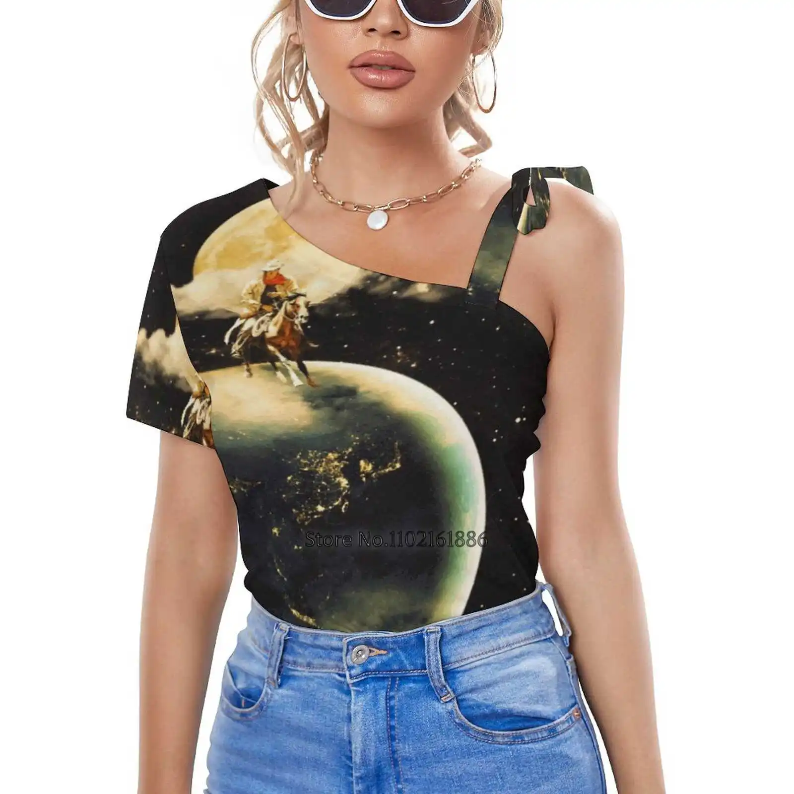 Футболка женская с V-образным вырезом, на молнии
Футболка женская с V-образным вырезом, на молнии