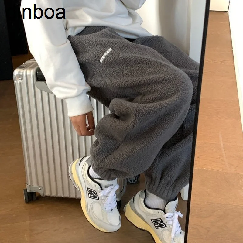 2022 Gray Fleece Hip Hop Harem Y2k Pants Women Oversize Harajuku Winter Jogging Black Casual Trousers Korean Fashion Sweatpants
2022 Gray Fleece Hip Hop Harem Y2k Pants Women Oversize Harajuku Winter Jogging Black Casual Trousers Korean Fashion Sweatpants