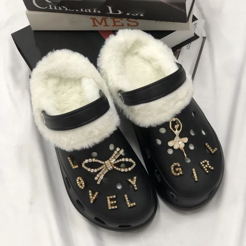 New Arrival Girl Furry Sandals Fashion Charms Clogs Slippers Warm Platform Home Slides Winter Girls Fur Slippers Garden Shoes
New Arrival Girl Furry Sandals Fashion Charms Clogs Slippers Warm Platform Home Slides Winter Girls Fur Slippers Garden Shoes