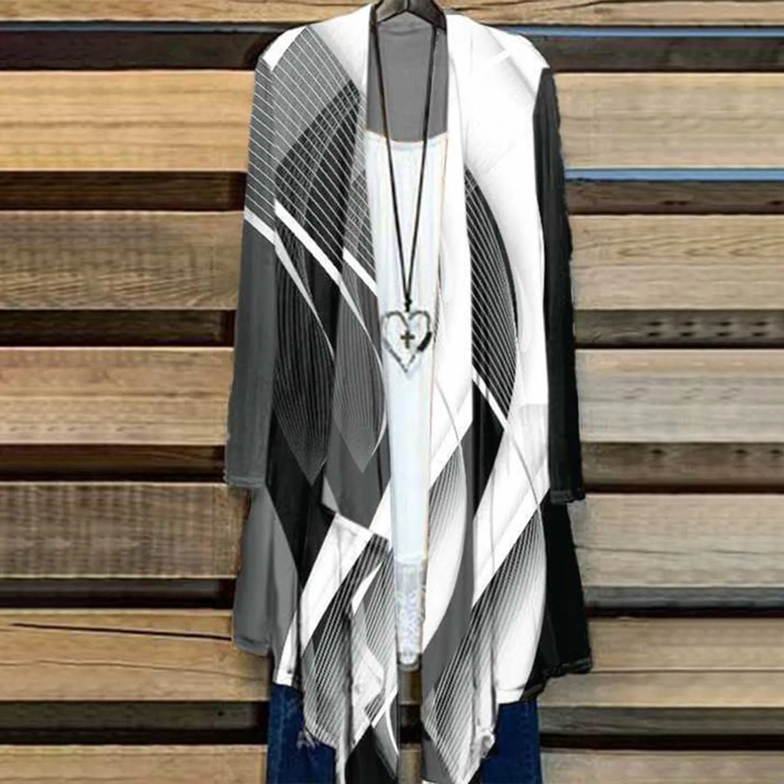 Ladies Blouses Summer Long-sleeve Geometric Kimono Cardigan Boho Tunic Women Beach Wear Cover Up Vacation Holiday Shawl Capes
Ladies Blouses Summer Long-sleeve Geometric Kimono Cardigan Boho Tunic Women Beach Wear Cover Up Vacation Holiday Shawl Capes