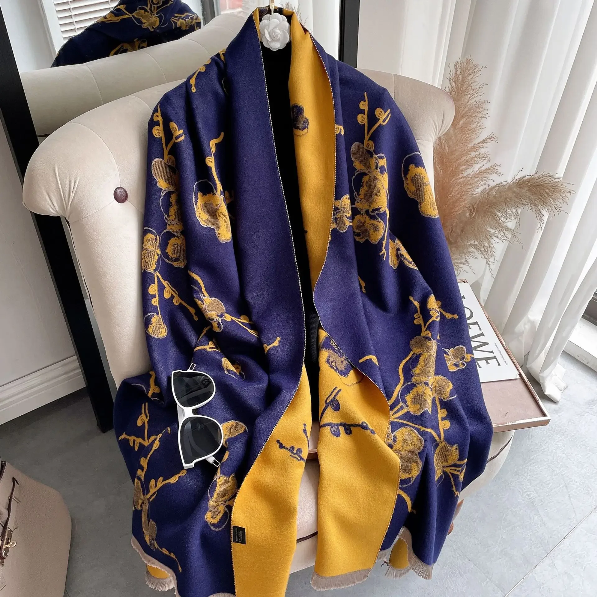 

Luxury Women Cashmere Scarf Shawl Wrap Design Print Winter Warm Blanket Hijab Scarves Poncho Capes Female Thick Bufanda 2023