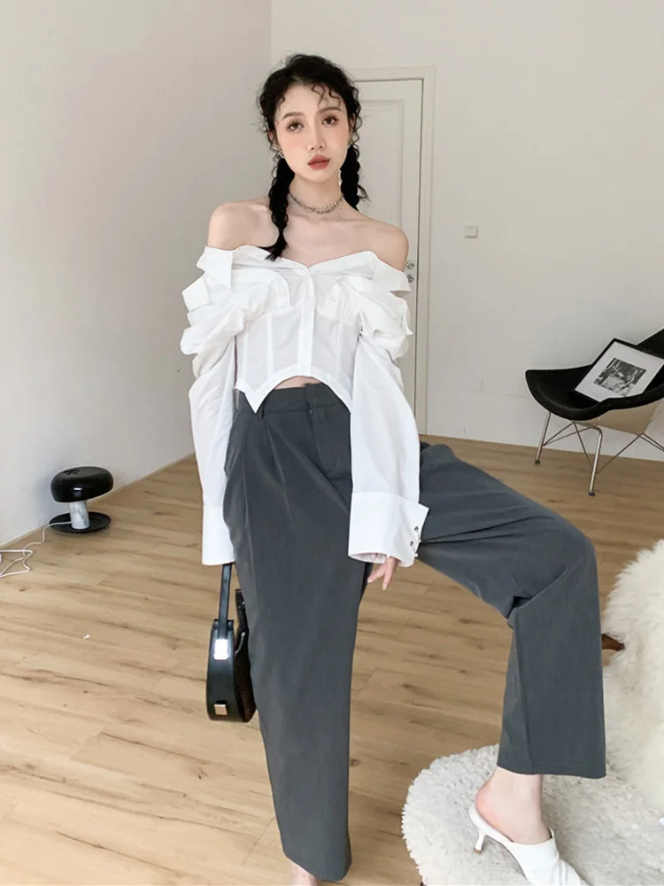 Hollow Out Shirts Women Off Shoulder Solid Color Single Breasted Short Skinny Fashion 2022 Summer Female Clothing B254
Hollow Out Shirts Women Off Shoulder Solid Color Single Breasted Short Skinny Fashion 2022 Summer Female Clothing B254