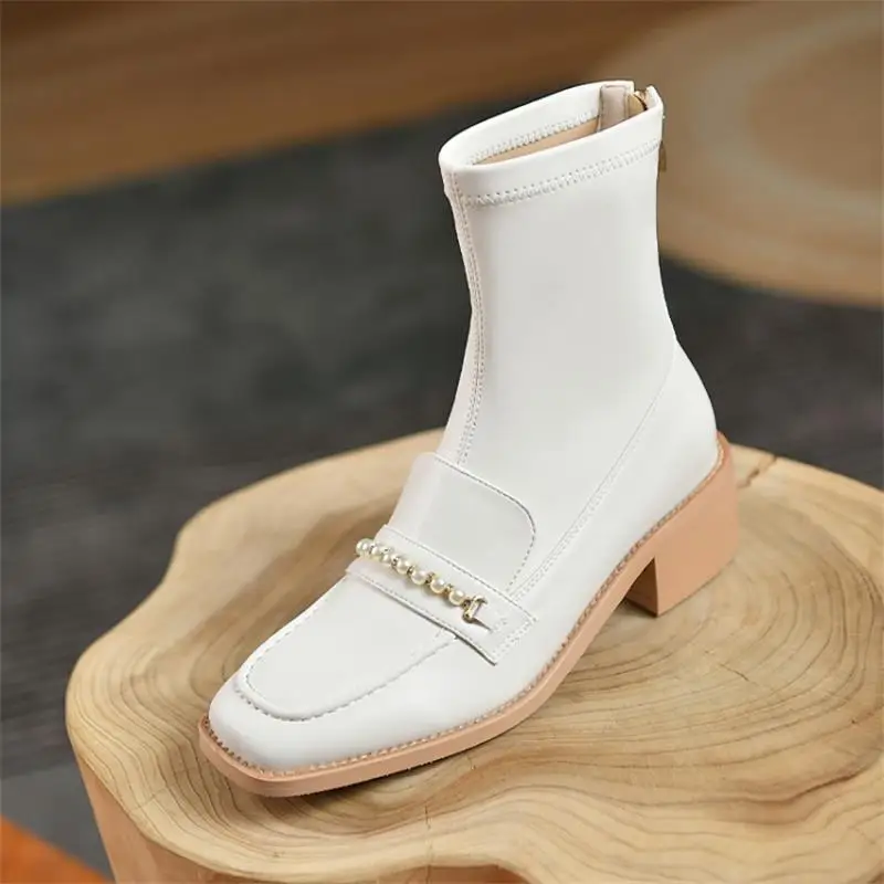 Women French Short Boots Classic Solid Color PU Personality Loafers Splicing Beaded Chains Fashion Street Daily Women Shoes
Women French Short Boots Classic Solid Color PU Personality Loafers Splicing Beaded Chains Fashion Street Daily Women Shoes