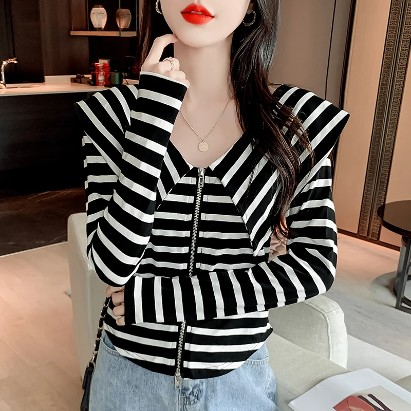 Spring and Autumn New French Style Stripe Double Zipper Long Sleeve T-shirt for Women Black White Female Cotton Tops and Tees
Spring and Autumn New French Style Stripe Double Zipper Long Sleeve T-shirt for Women Black White Female Cotton Tops and Tees