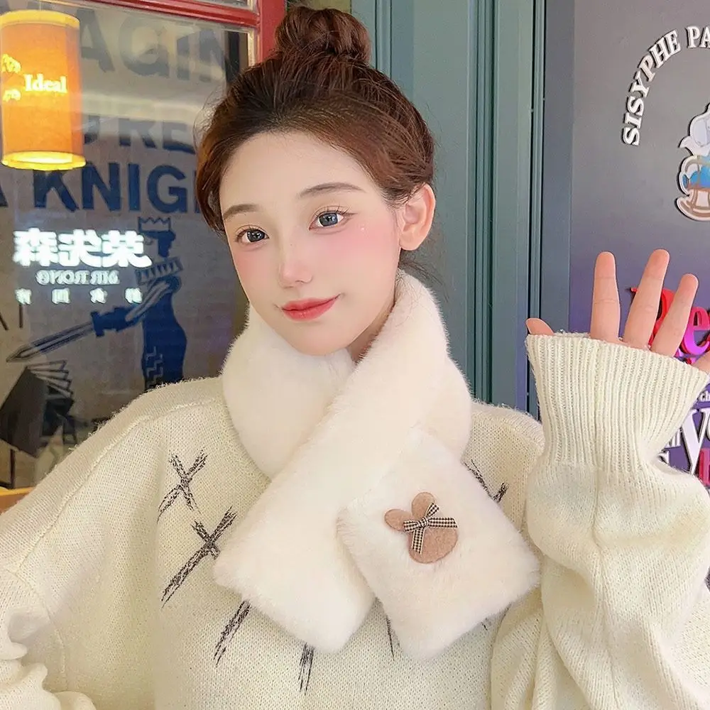 Winter Thick Plush Cross Children's Scarf Baby Bib Cute Cartoon Rabbit Faux Fur Neck Protection Warm Shawl Neckerchief Wrap
Winter Thick Plush Cross Children's Scarf Baby Bib Cute Cartoon Rabbit Faux Fur Neck Protection Warm Shawl Neckerchief Wrap