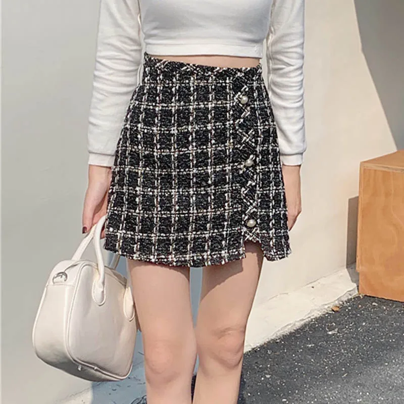 Autumn Plaid Tweed Skirts Women High Waist Korean Mini Skirt Bodycorn Pearls Buttons Elegant Woolen Skirt Sexy Notched Harajuku
Autumn Plaid Tweed Skirts Women High Waist Korean Mini Skirt Bodycorn Pearls Buttons Elegant Woolen Skirt Sexy Notched Harajuku