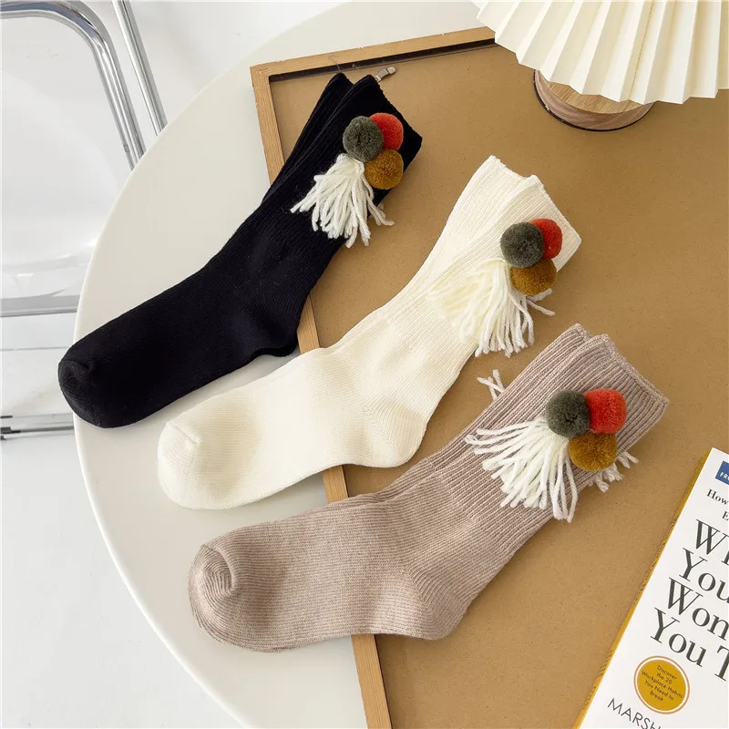 White Long Socks Woman Kawaii Colored Ball Tassel Cute Socks Woman Spring Summer Cotton Medium Tube Short Socks Japanese Style
White Long Socks Woman Kawaii Colored Ball Tassel Cute Socks Woman Spring Summer Cotton Medium Tube Short Socks Japanese Style