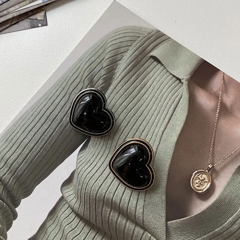 3pcs/lot Black Heart Metal Sewing Buttons Embellishments For Garments Clothing Decoration DIY Apparel Sewing Accessories Coat
3pcs/lot Black Heart Metal Sewing Buttons Embellishments For Garments Clothing Decoration DIY Apparel Sewing Accessories Coat