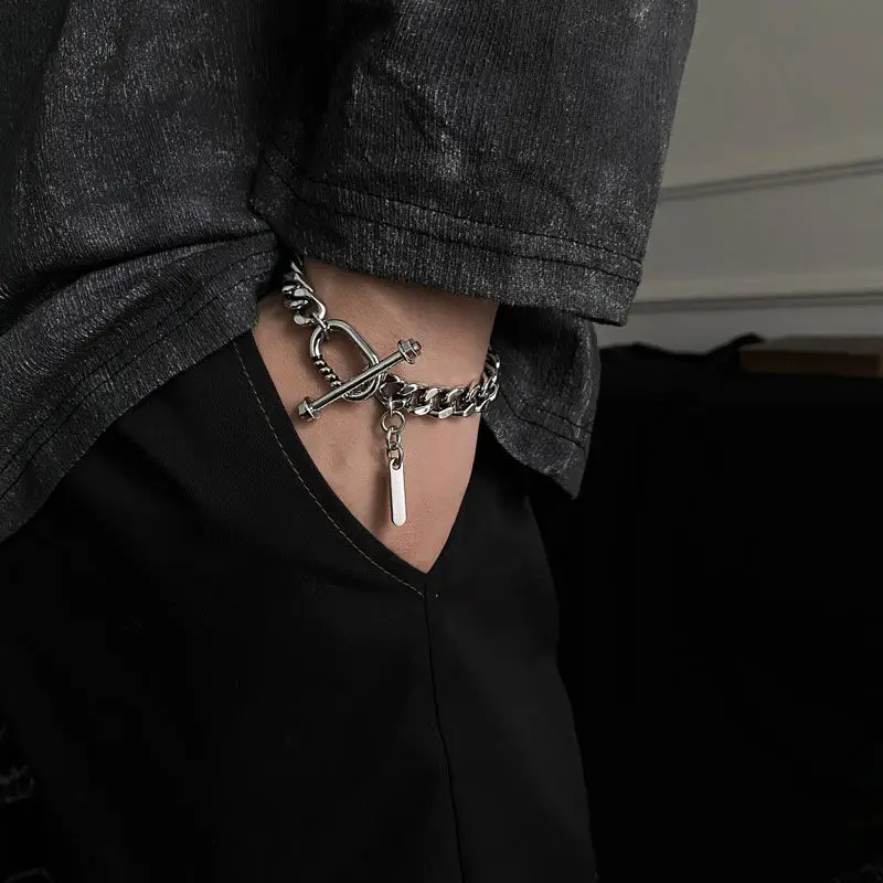 Stainless Steel OT Buckle Thick Bracelet New In Couple Jewelry Retro Personality Cuban Men Bracelet Accessories Novel Woman Gift
Stainless Steel OT Buckle Thick Bracelet New In Couple Jewelry Retro Personality Cuban Men Bracelet Accessories Novel Woman Gift