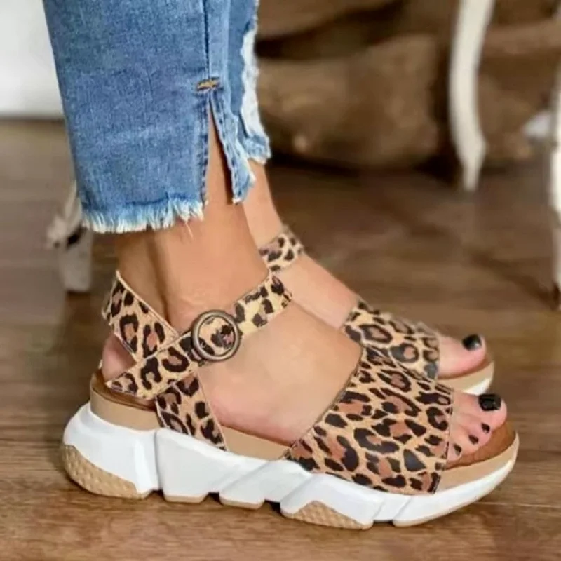Wedges Shoes for Women High Heels Sandals Summer Shoes 2022 Flip Flop Chaussures Femme Platform Sandals Plus Size 36-43
Wedges Shoes for Women High Heels Sandals Summer Shoes 2022 Flip Flop Chaussures Femme Platform Sandals Plus Size 36-43