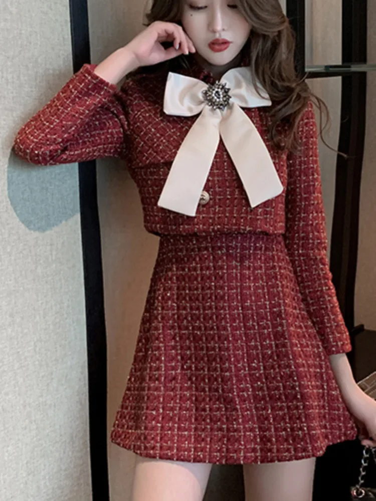 2022 Winter Women Fashion Two Piece Set Women Outfits Bowtie Tweed Jackets&Sleeveless Mini Dress Suits Chic 2 Piece Dress Sets
2022 Winter Women Fashion Two Piece Set Women Outfits Bowtie Tweed Jackets&Sleeveless Mini Dress Suits Chic 2 Piece Dress Sets