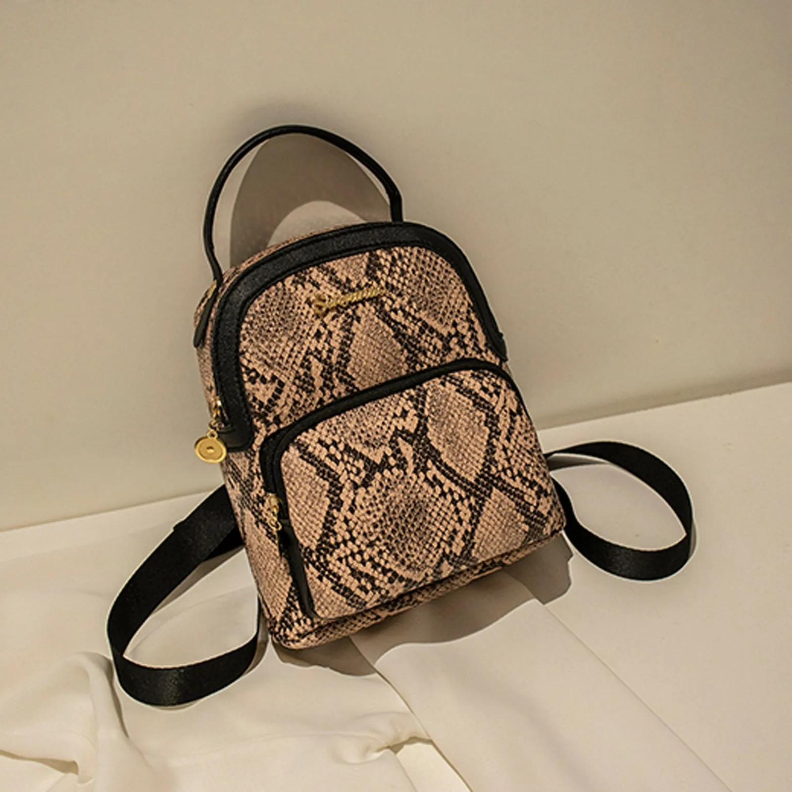 Solar Backpack Charger School Starts Season Fashion Women Girl Student Zipper Animal Print School Bag Bag Tags for Backpacks
Solar Backpack Charger School Starts Season Fashion Women Girl Student Zipper Animal Print School Bag Bag Tags for Backpacks
