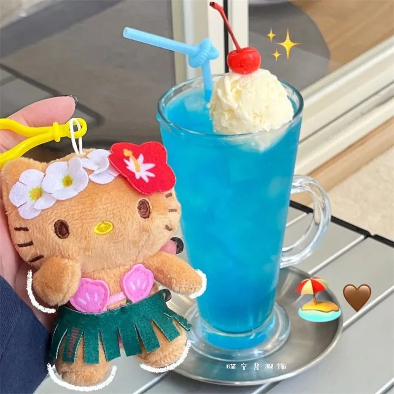 Sanrio чёрная Кожа Hello Kitty Гавайская трава юбка серии подвеска Плюшевая Кукла Kawaii мягкая игрушка брелок аксессуары подарок на день рождения
Sanrio чёрная Кожа Hello Kitty Гавайская трава юбка серии подвеска Плюшевая Кукла Kawaii мягкая игрушка брелок аксессуары подарок на день рождения