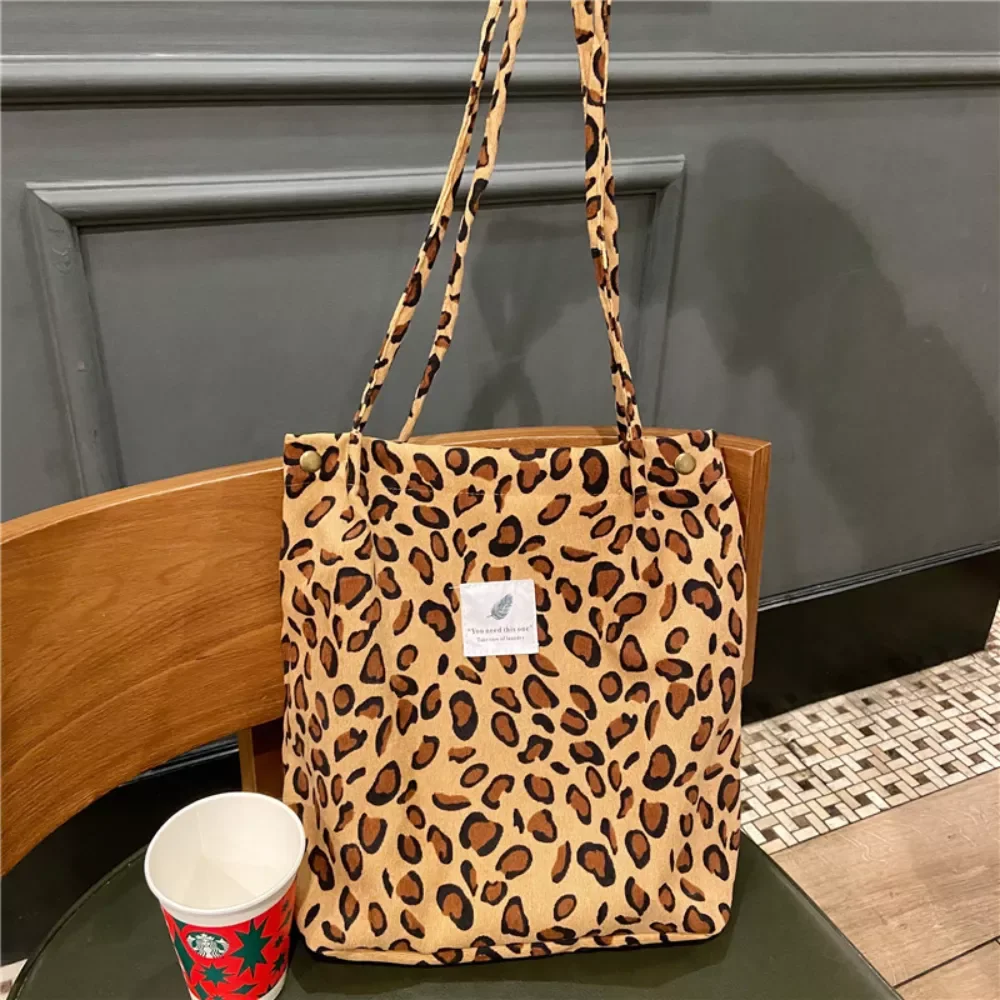 Corduroy Snap Button Shoulder Bag Large Capacity Reusable Shopping Bag Literary Buckle Tote Female Handbags
Corduroy Snap Button Shoulder Bag Large Capacity Reusable Shopping Bag Literary Buckle Tote Female Handbags