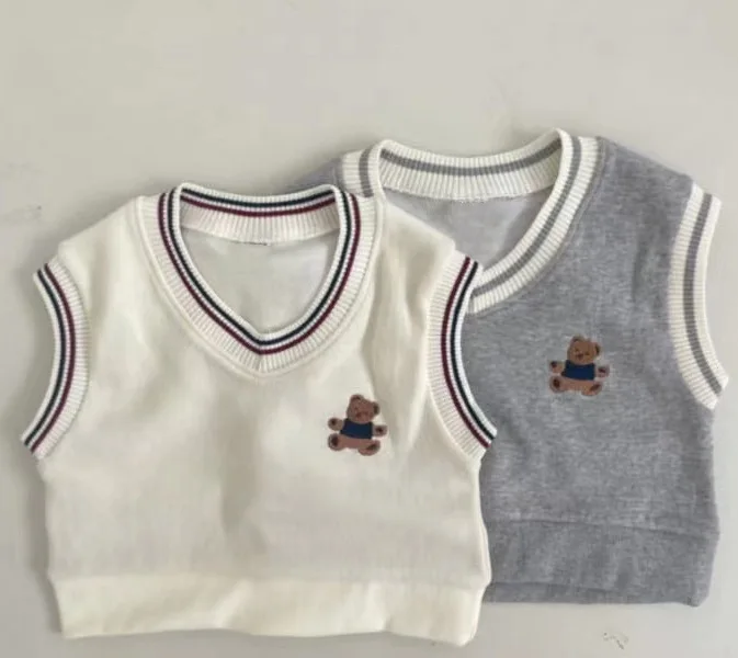 2022 Autumn New Bbay School Style Embroidery Vest Girl Infant Sleeveless Cotton Tops Boy Toddler Fashion Cartoon Bear Waistcoat
2022 Autumn New Bbay School Style Embroidery Vest Girl Infant Sleeveless Cotton Tops Boy Toddler Fashion Cartoon Bear Waistcoat
