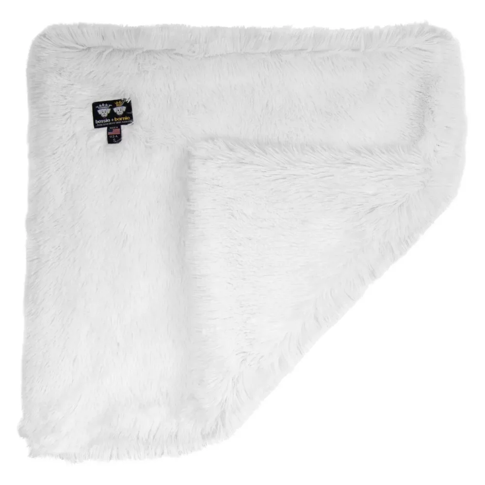 Snow White Luxury Ultra Plush Faux Fur Pet/ Dog Reversible Blanket (Multiple Sizes)
Snow White Luxury Ultra Plush Faux Fur Pet/ Dog Reversible Blanket (Multiple Sizes)