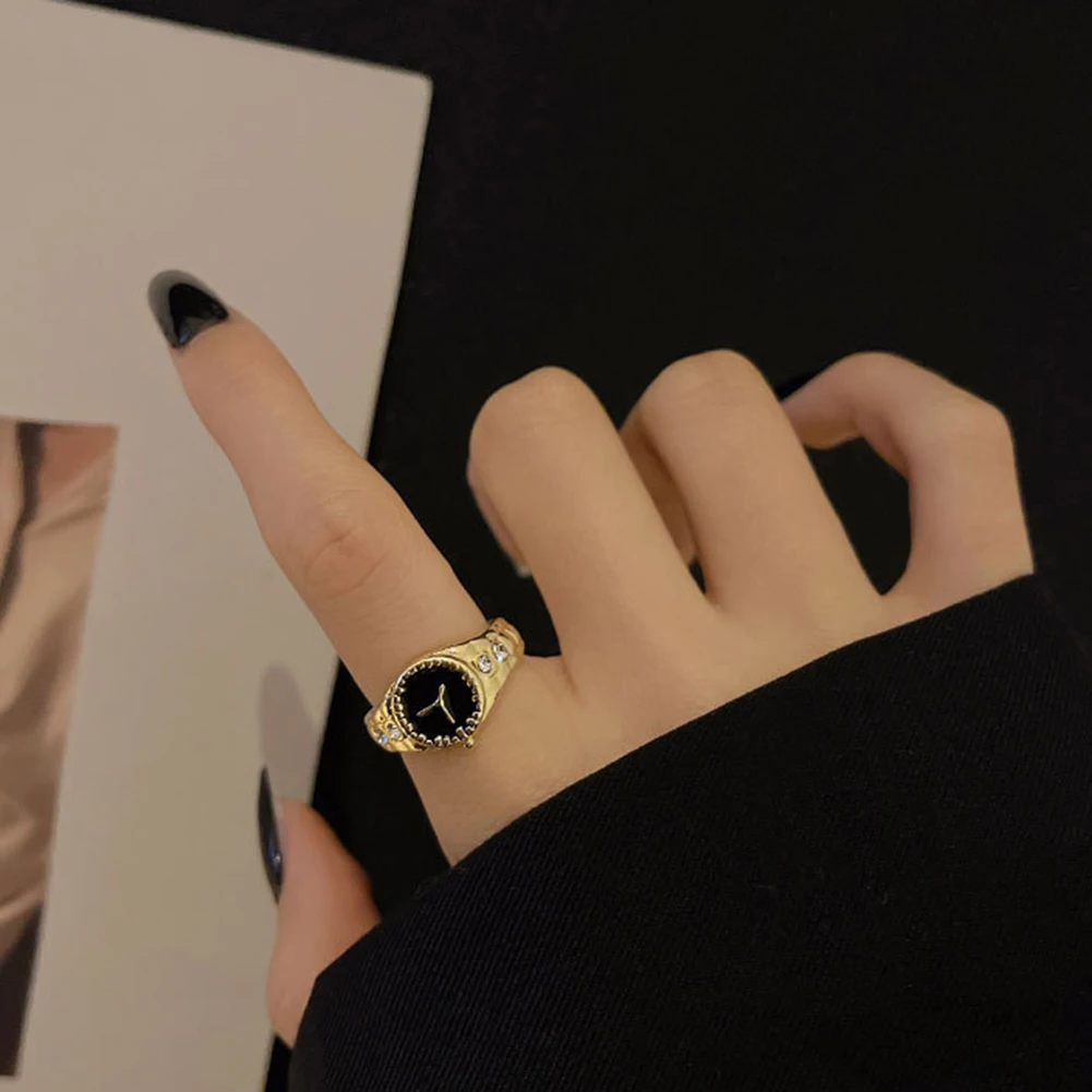 1PCs Vintage Punk Elastic Stretchy Quartz Watch Rings For Women Man Hip Hop Cool Finger Watch Rings Couple Fashion Jewelry
1PCs Vintage Punk Elastic Stretchy Quartz Watch Rings For Women Man Hip Hop Cool Finger Watch Rings Couple Fashion Jewelry