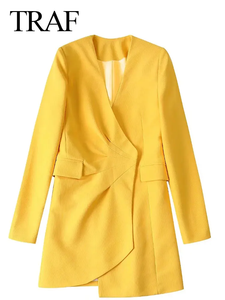 TRAF Trendy Fashion V-Neck Irregular Hem Hidden Concealed Button Women's Dress Casual Bright Yellow Commuter Ladies Dress
TRAF Trendy Fashion V-Neck Irregular Hem Hidden Concealed Button Women's Dress Casual Bright Yellow Commuter Ladies Dress