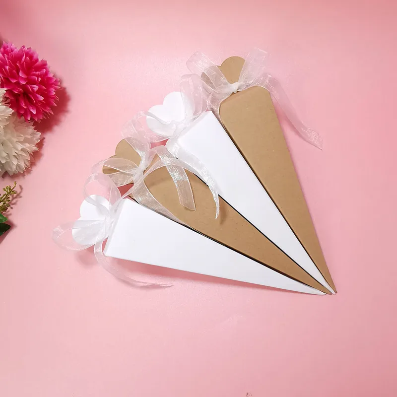 50Pcs Ice Cream Cone Wedding Candy Box Heart Shape Gift Packaging Box with Ribbon Wedding Birthday Christmas Party Decoration
50Pcs Ice Cream Cone Wedding Candy Box Heart Shape Gift Packaging Box with Ribbon Wedding Birthday Christmas Party Decoration
