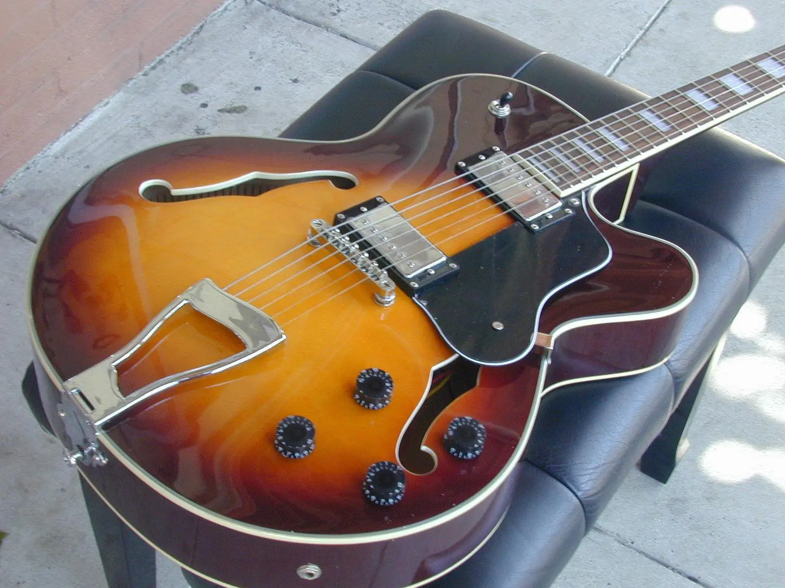 

33 Vintage Sunburst Semi Hollow Body Archtop Jazz L5 Electric Guitars Double F Holes, Trapeze Tailpiece Grover Tuners