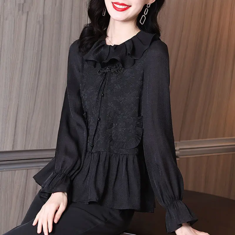 Blouse female 2023 Spring New Hong Kong Feng Quality Women's Droma Doll Collaring Vocket Black Black long -sleeved shirt female
Blouse female 2023 Spring New Hong Kong Feng Quality Women's Droma Doll Collaring Vocket Black Black long -sleeved shirt female