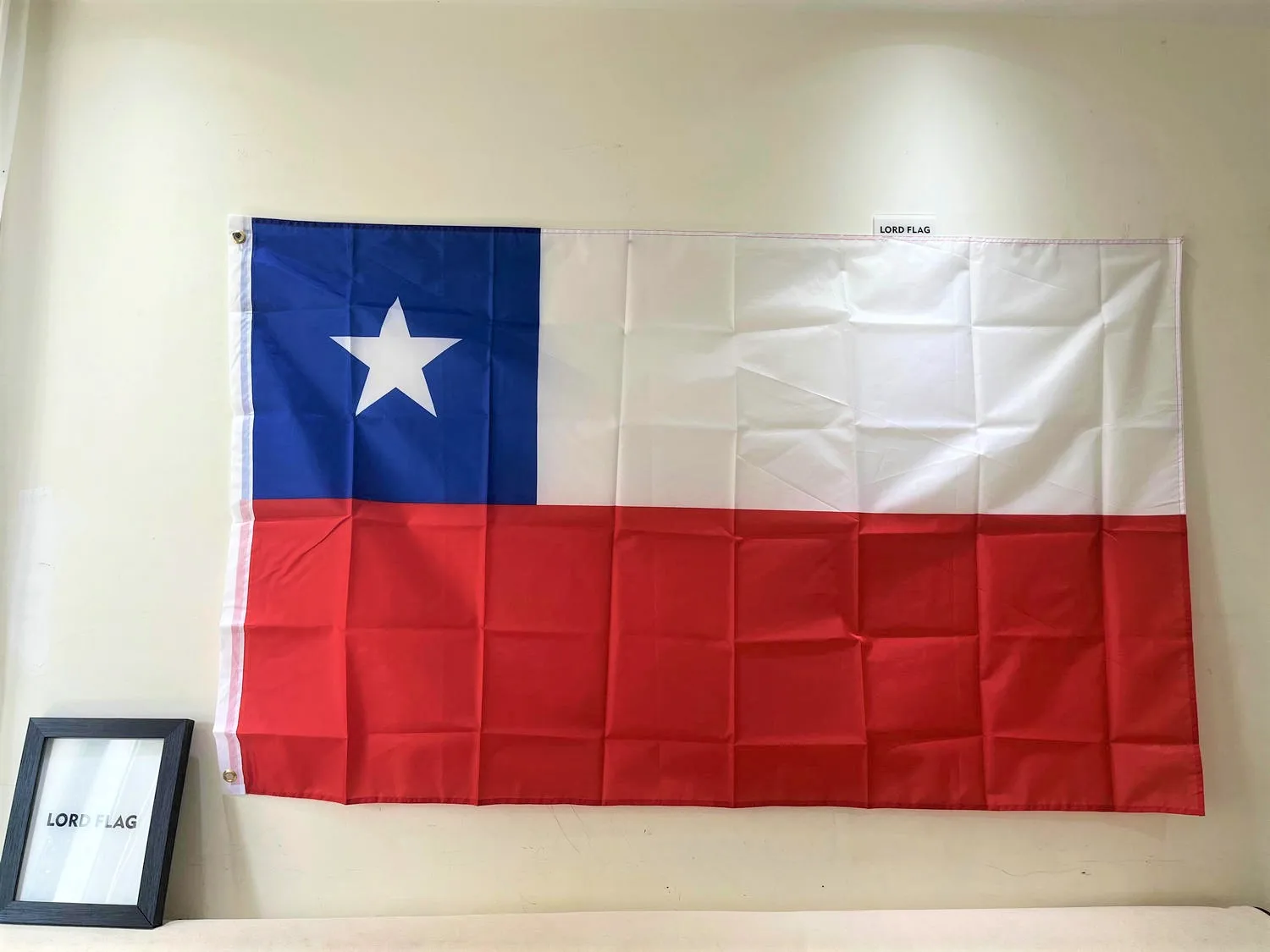 

Free Shipping CL Chilean National Flag 90*150cm Chile Flag 100% Polyester Banner with 2 Grommets for Hanging