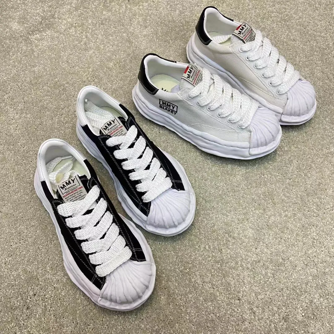 Мужские и женские парусиновые туфли MMY, черные парусиновые кроссовки на толстой подошве, повседневная обувь в японском стиле, для пар, для улицы
Мужские и женские парусиновые туфли MMY, черные парусиновые кроссовки на толстой подошве, повседневная обувь в японском стиле, для пар, для улицы