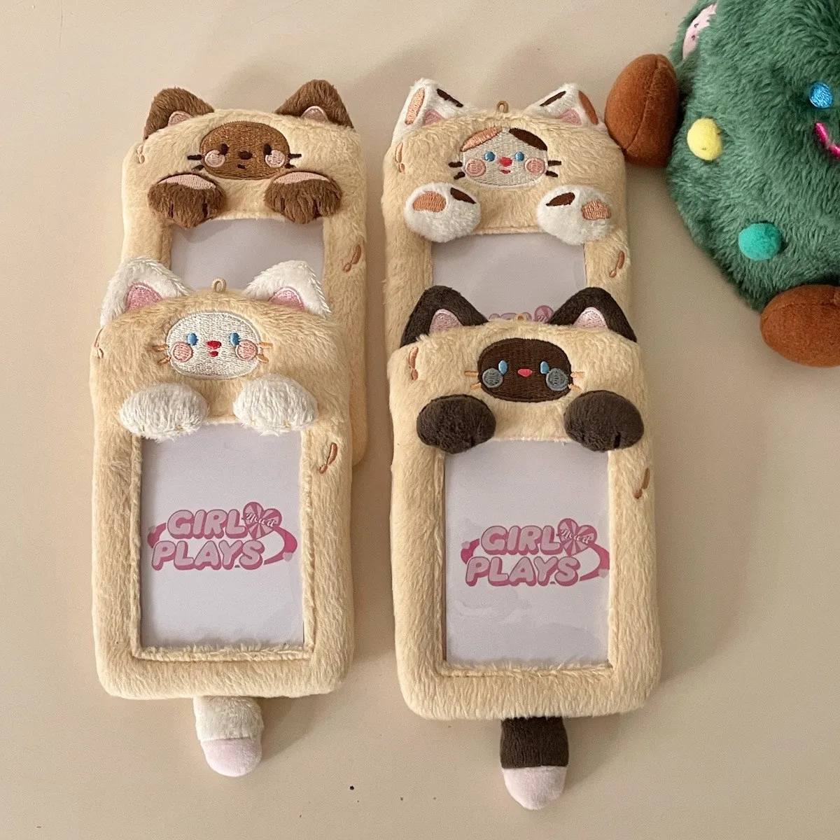 Милый Котик, мягкая плюшевая подвеска, 3 дюйма, фотография в стиле K-POP, фотография детской фотографии, школьные канцелярские принадлежности
Милый Котик, мягкая плюшевая подвеска, 3 дюйма, фотография в стиле K-POP, фотография детской фотографии, школьные канцелярские принадлежности