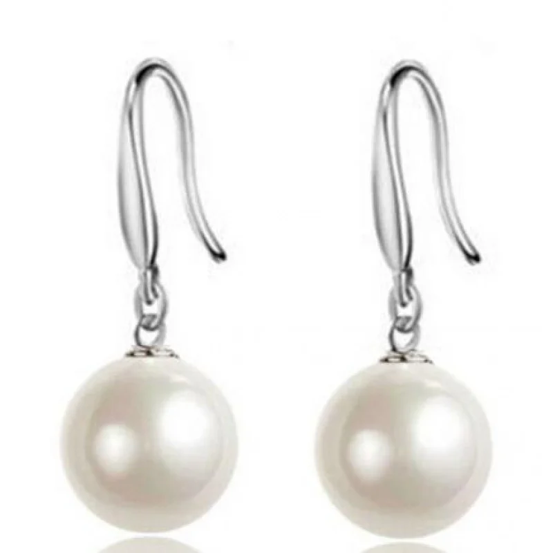 Cultured 9-10mm Freshwater Pearl Earrings White/Cream Silver
Cultured 9-10mm Freshwater Pearl Earrings White/Cream Silver