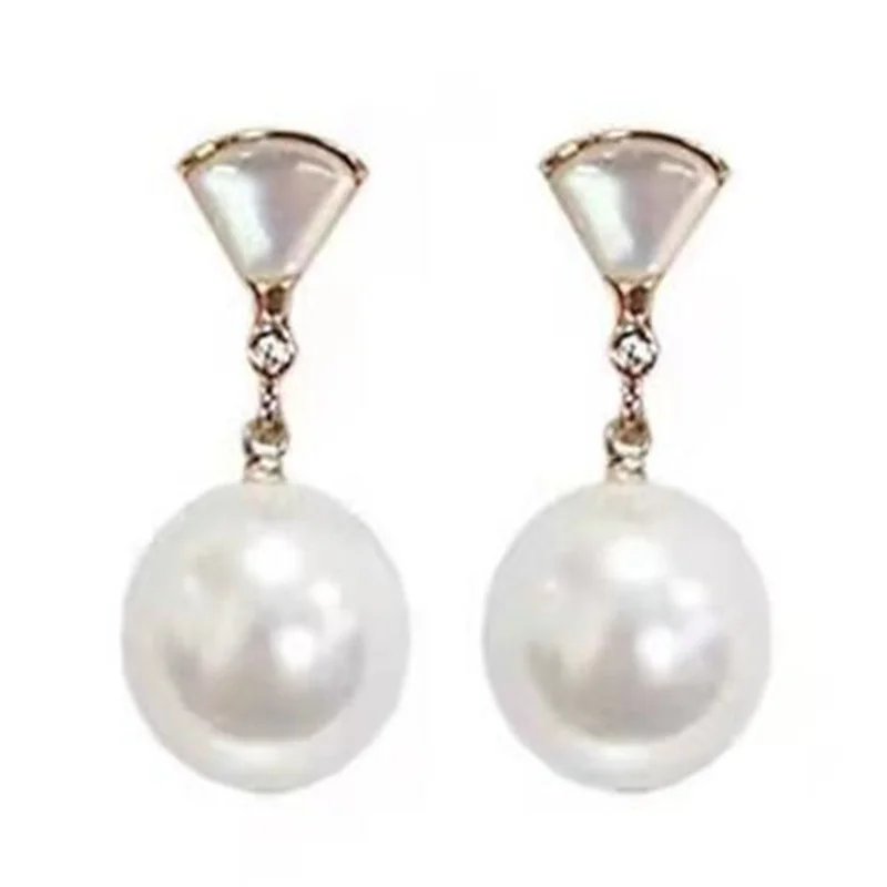 Simple Temperament Feminine Fan Shaped Pearl Earrings Charm Women's Drop Earrings Romantic Wedding Party Jewelry Accessories
Simple Temperament Feminine Fan Shaped Pearl Earrings Charm Women's Drop Earrings Romantic Wedding Party Jewelry Accessories