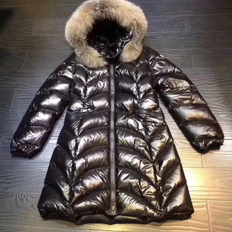 2022 winter new shiny down jacket women's mid-length large fox fur collar thickened warm white duck down hooded black jacket
2022 winter new shiny down jacket women's mid-length large fox fur collar thickened warm white duck down hooded black jacket