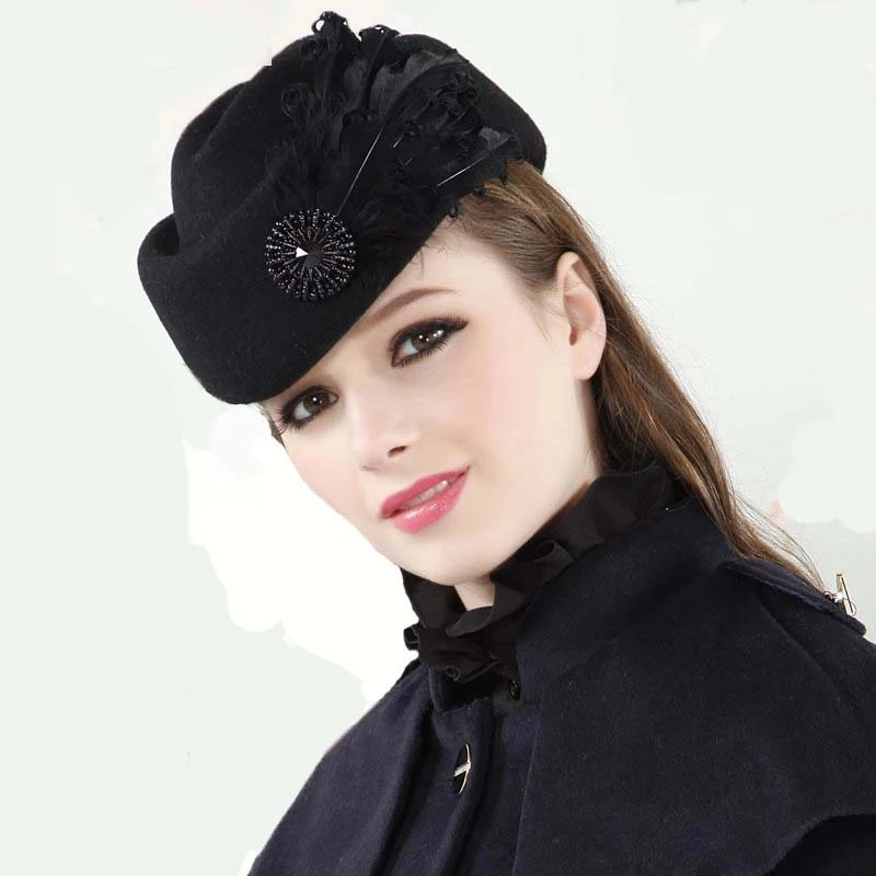 Fashion Vintage Wool Felt Fedoras Hat Women Elegant Beret Feathers Stewardess Fedora Church Ladies Formal Caps
Fashion Vintage Wool Felt Fedoras Hat Women Elegant Beret Feathers Stewardess Fedora Church Ladies Formal Caps