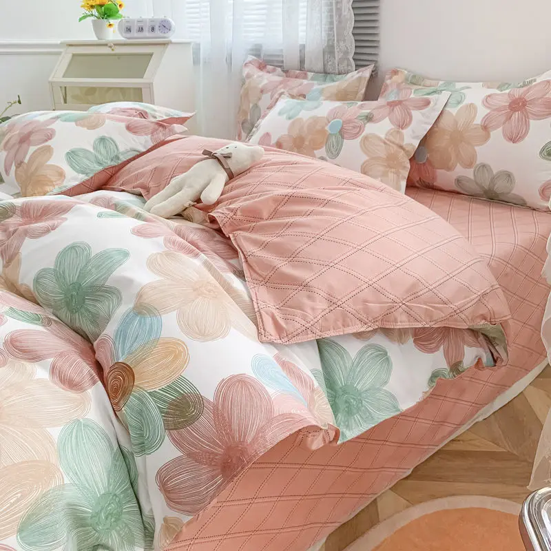 Four Seasons Universal Bedding 100% pure water washed cotton fully ground fur four-piece quilt set cover student dormitory three
Four Seasons Universal Bedding 100% pure water washed cotton fully ground fur four-piece quilt set cover student dormitory three