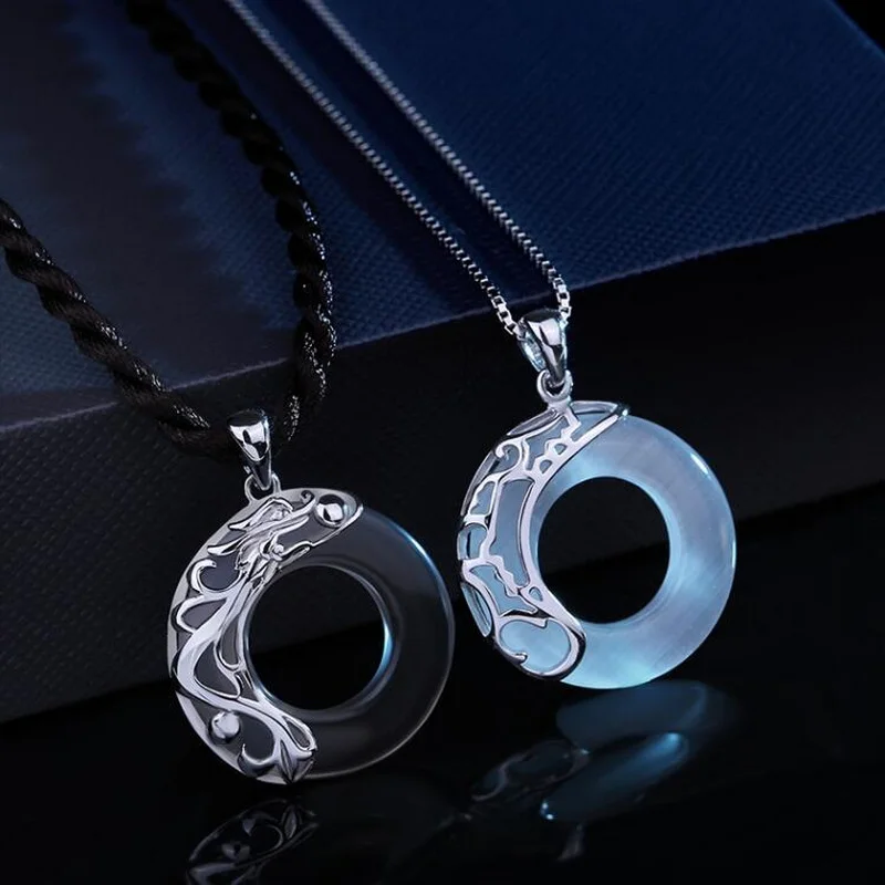 Chinese Style Couple Necklace for Women Men Vintage Dragon Phoenix Round Pendant Necklace Chic Romance Valentine's Day Jewelry
Chinese Style Couple Necklace for Women Men Vintage Dragon Phoenix Round Pendant Necklace Chic Romance Valentine's Day Jewelry