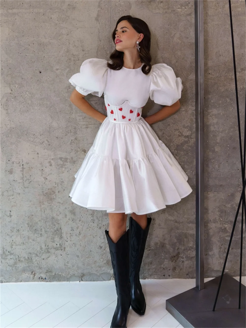Modern A-Line Evening Dresses Cute O Neck Cap Sleeve Satin Prom Dresses Short Puff Sleeves Lace-Up Party Dress Robe De Soirée
Modern A-Line Evening Dresses Cute O Neck Cap Sleeve Satin Prom Dresses Short Puff Sleeves Lace-Up Party Dress Robe De Soirée