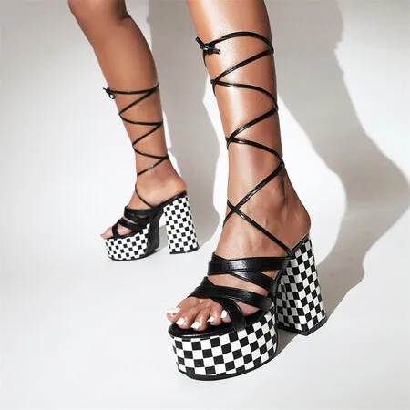 Big size Oversize Large size sandals for women and ladies Thick soled thick heeled strappy sandals for personalized banquet
Big size Oversize Large size sandals for women and ladies Thick soled thick heeled strappy sandals for personalized banquet