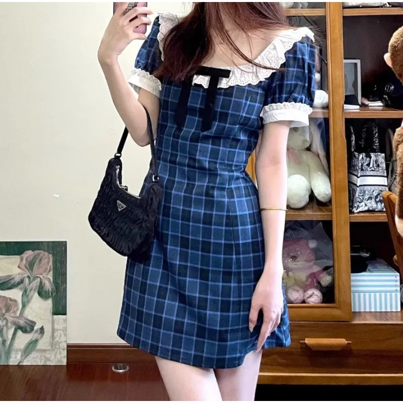 Женское платье с квадратным вырезом, кружевное летнее платье в клетку с рукавами-фонариками, оборками и завышенной талией
Женское платье с квадратным вырезом, кружевное летнее платье в клетку с рукавами-фонариками, оборками и завышенной талией
