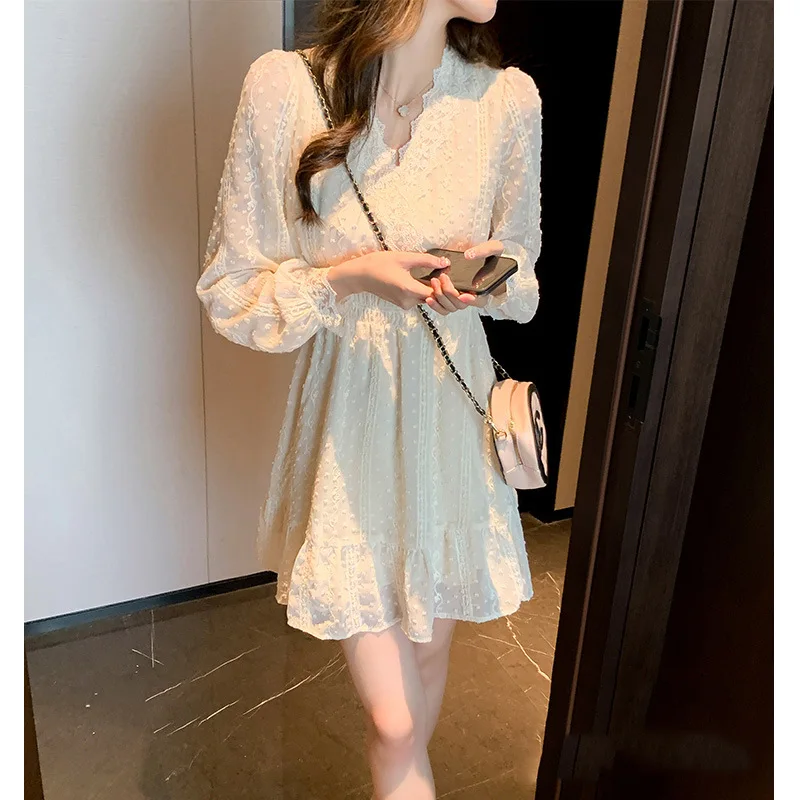 2023 Spring New Tea Break French V-Neck Lace Waist Slim Dress Women's Sweet Super Fairy Skirt Gentle
2023 Spring New Tea Break French V-Neck Lace Waist Slim Dress Women's Sweet Super Fairy Skirt Gentle
