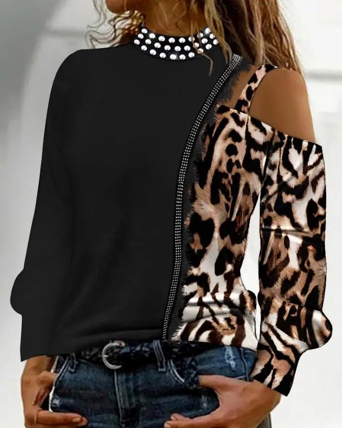 

Леопардовый принт Стразы Декор холодные плечи Топ для женщин длинные рукава o-образный вырез пуловеры для девочек