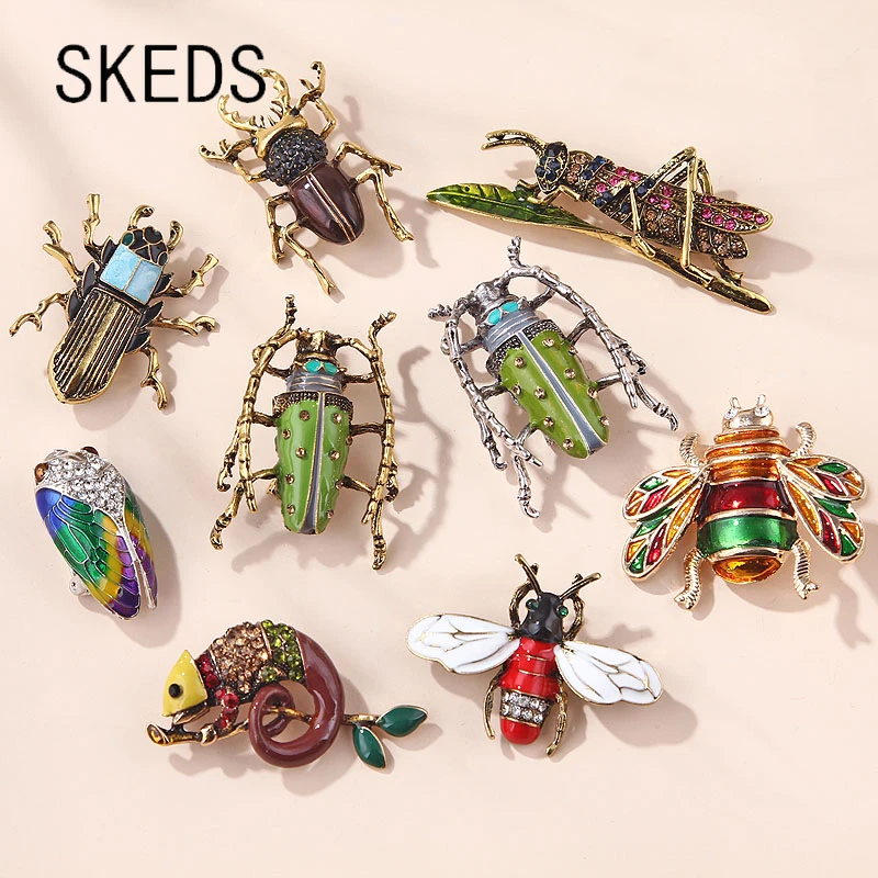 

SKEDS Fashion Crystal Cute Bee Insect Brooch For Women Men Pearl Rhinestone Jewelry Suit Coat Buckle Badges Retro Brooches Pins