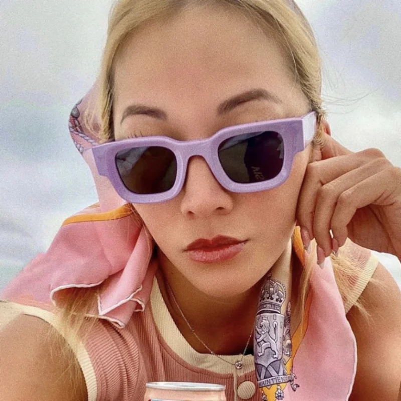 DYTYMJ High Quality Square Sunglasses Women Small Frame Punk Sun Glasses for Men/Women Luxury Shades Hip Hop Lentes De Sol Mujer
DYTYMJ High Quality Square Sunglasses Women Small Frame Punk Sun Glasses for Men/Women Luxury Shades Hip Hop Lentes De Sol Mujer