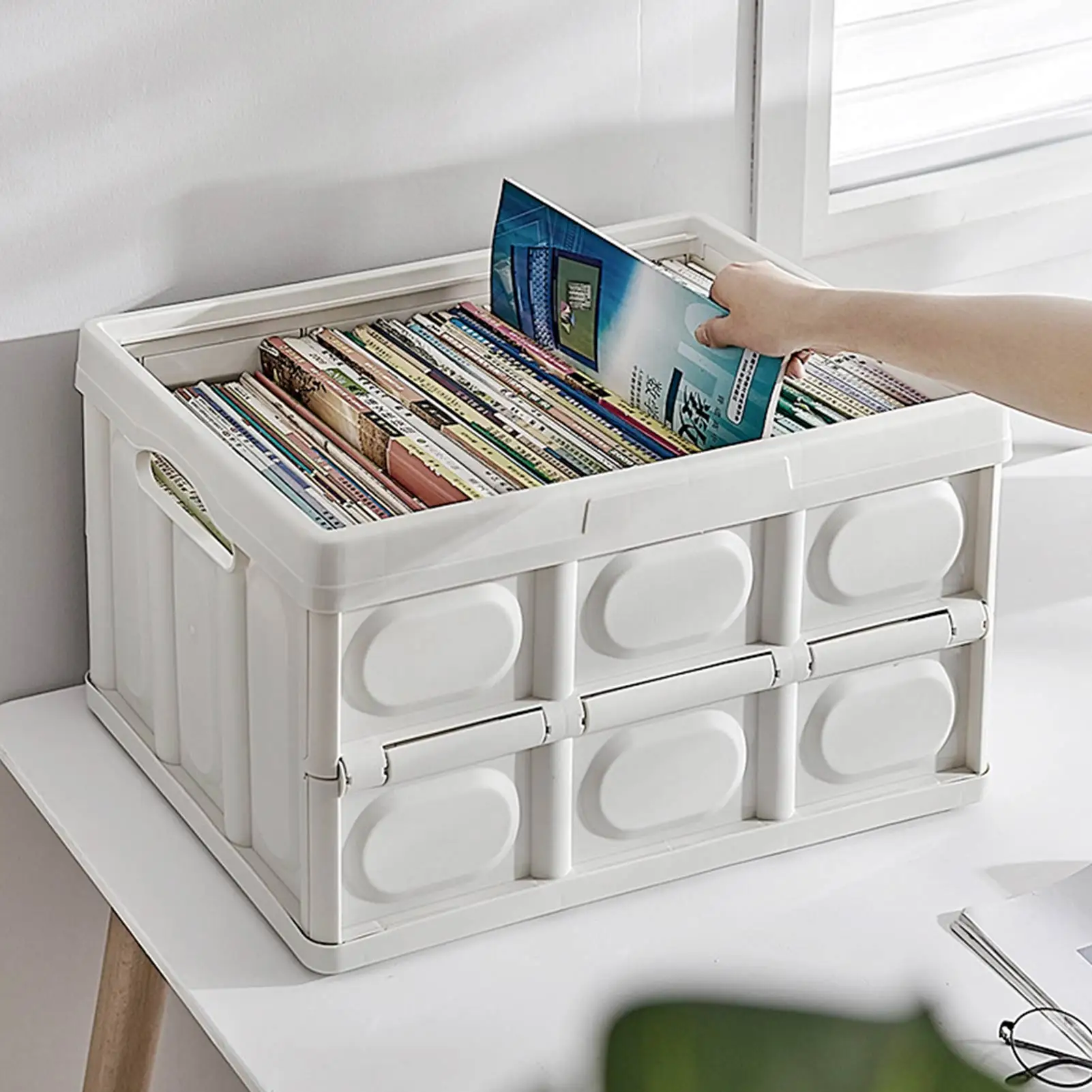 Durable Lidded Storage Case 28L\35L Portable Collapsible Storage Bin with Wooden Lid Multifunctional Travel Box Utility Crates
Durable Lidded Storage Case 28L\35L Portable Collapsible Storage Bin with Wooden Lid Multifunctional Travel Box Utility Crates