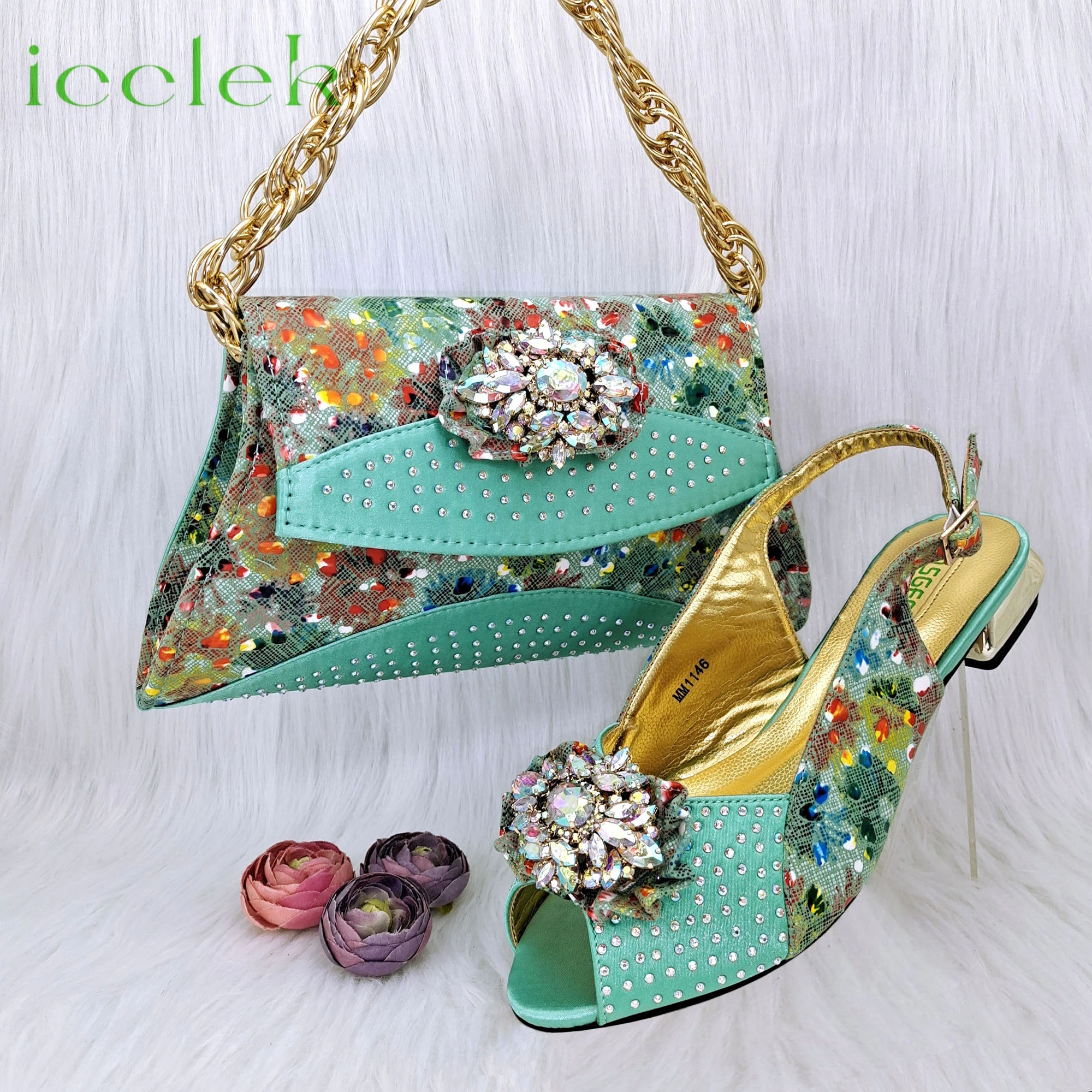 Женские босоножки с открытым носком, комплект из туфель и сумочки для свадебной вечеринки, цвет Аква, 2023
Женские босоножки с открытым носком, комплект из туфель и сумочки для свадебной вечеринки, цвет Аква, 2023