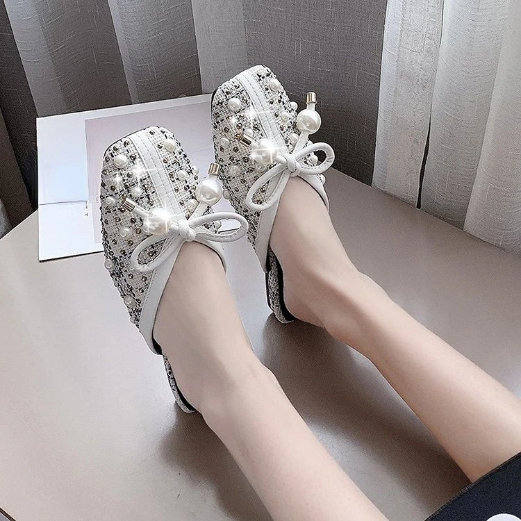 2022 Summer New Yazhu Bow Bow Square Head Flat Toe Head Women's Slippers Square Heel 34-42 Large Size Beaded Ladies Slippers
2022 Summer New Yazhu Bow Bow Square Head Flat Toe Head Women's Slippers Square Heel 34-42 Large Size Beaded Ladies Slippers